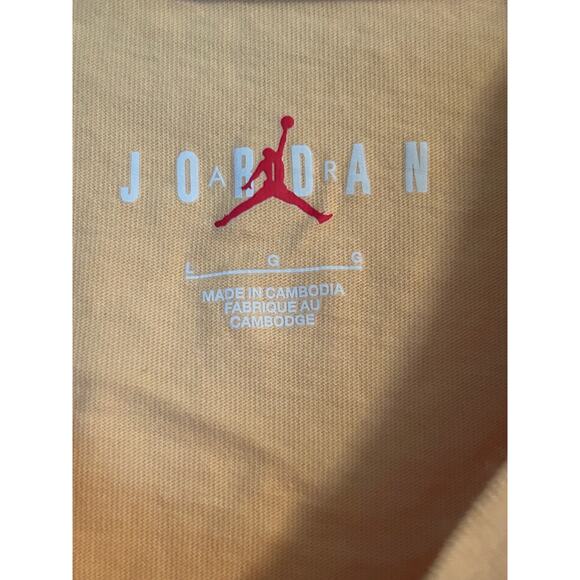 GUC Jordan Men's Size Large Yellow Short Sleeve T Shirt 100% Cotton Basketball - Picture 3 of 5